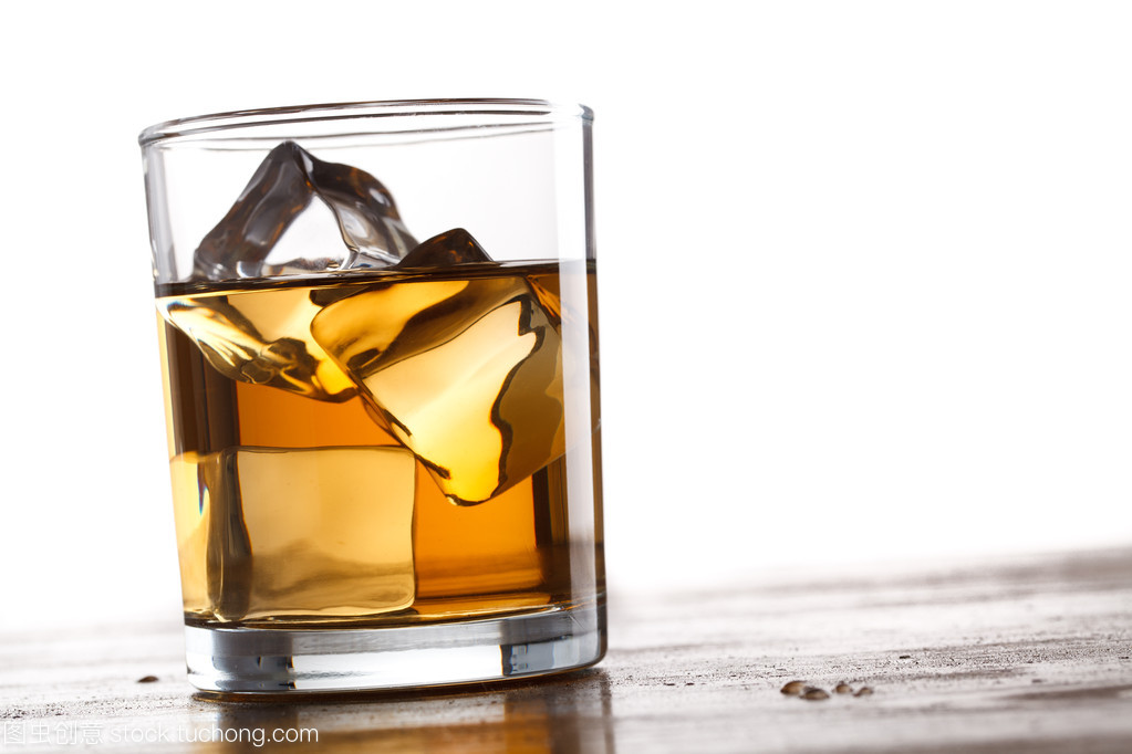 威士忌与茶叶 探索饮品批发市场的双面魅力